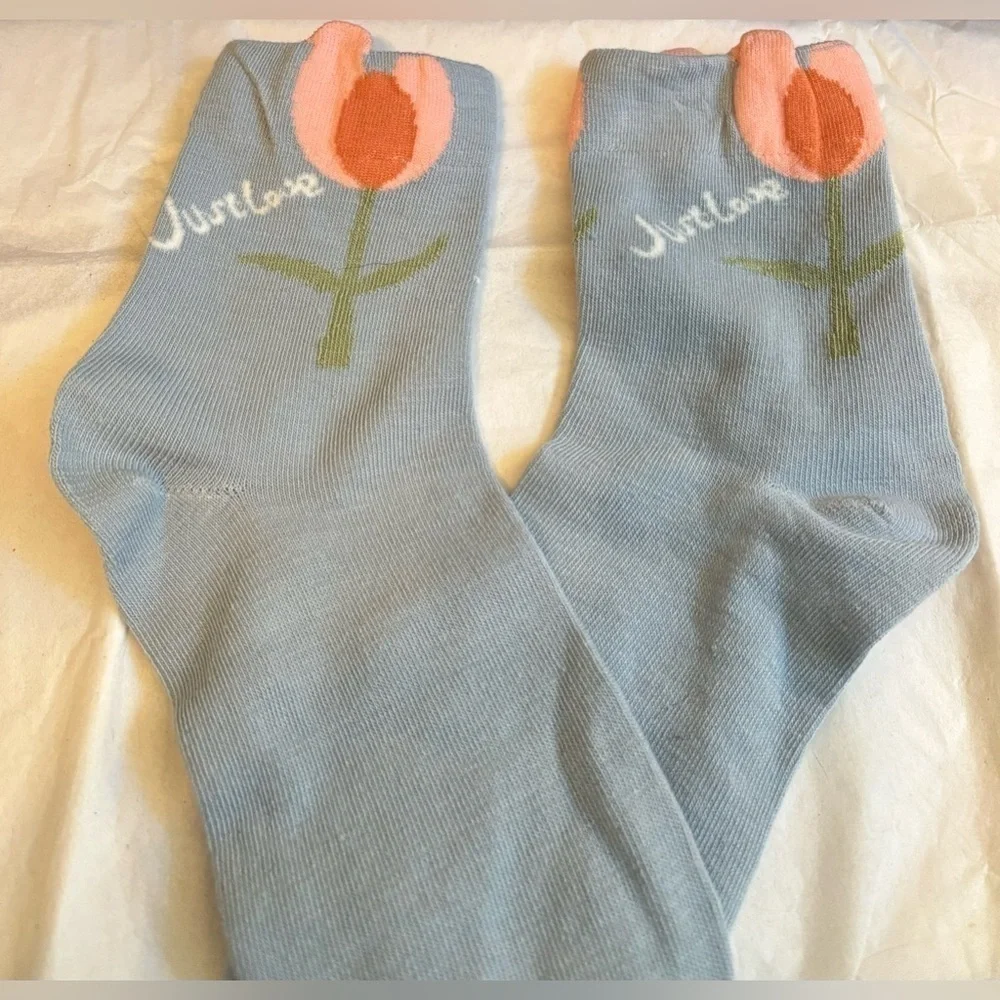 Set of 2 Pairs - Comfy Cute Socks Perfect For any Weather - Picture 7 of 9